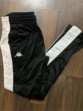 Kappa men’s Black & White Side-Stripe Joggers MEDIUM
